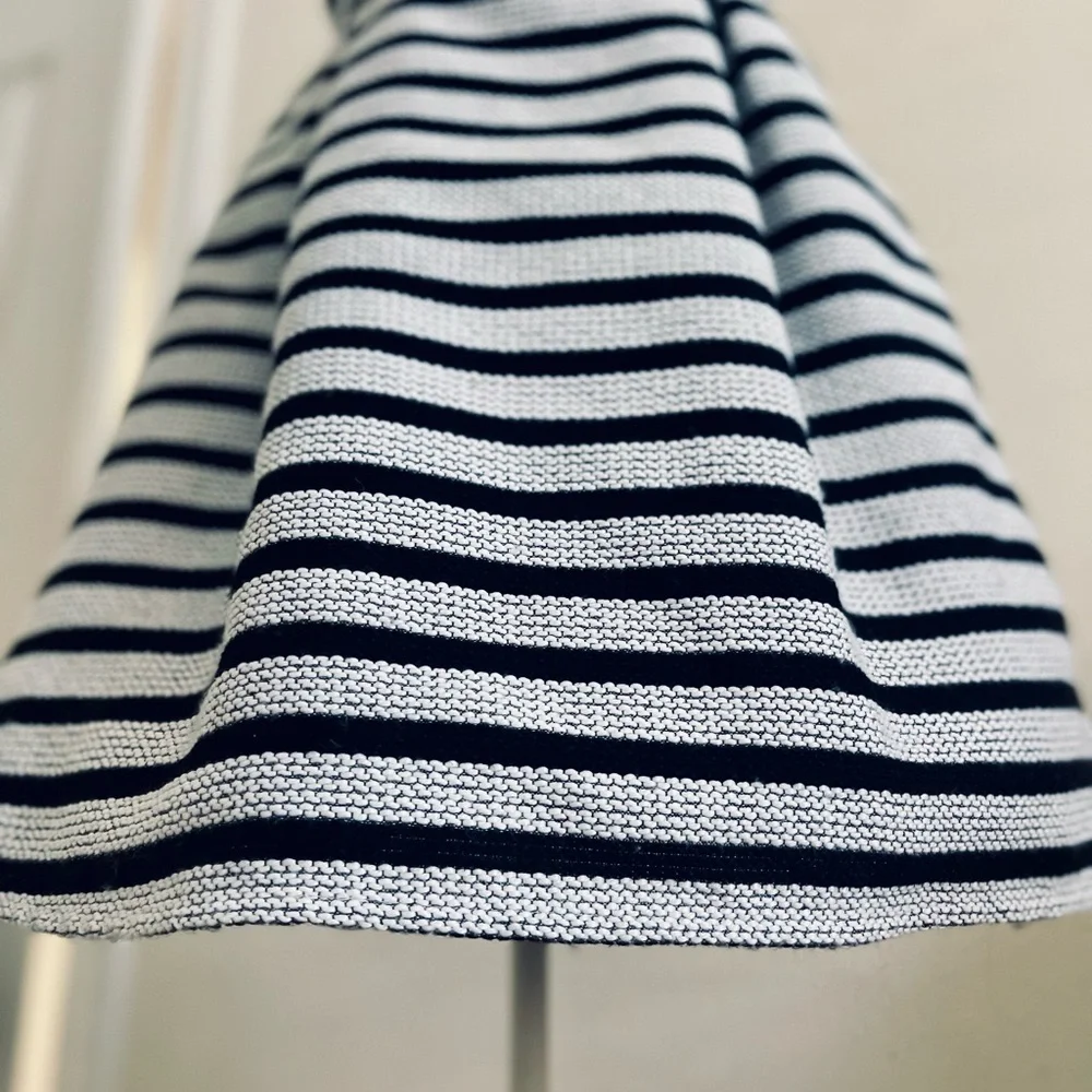 Express Black and White Tweed Pleated zipper front Dress with pockets!!! - Picture 7 of 17